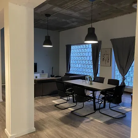 Loft Character דירה
